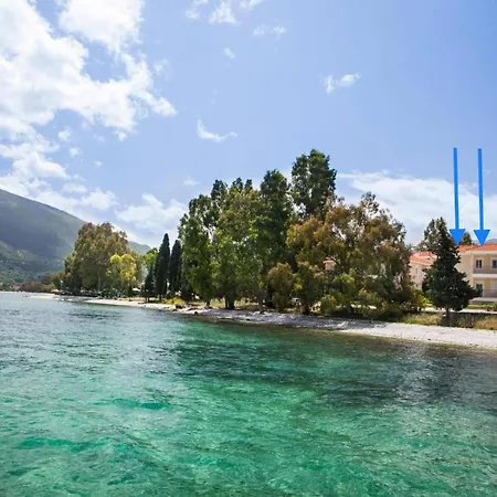 アパート Eucalyptus Sea View カラヴォミロス