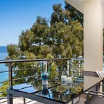 Eucalyptus Sea View Apartment *